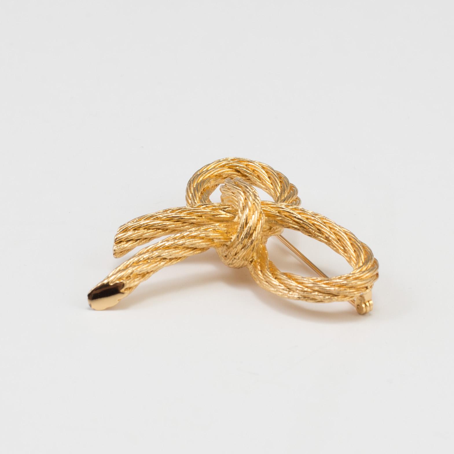 BROSCH, Christian Dior.