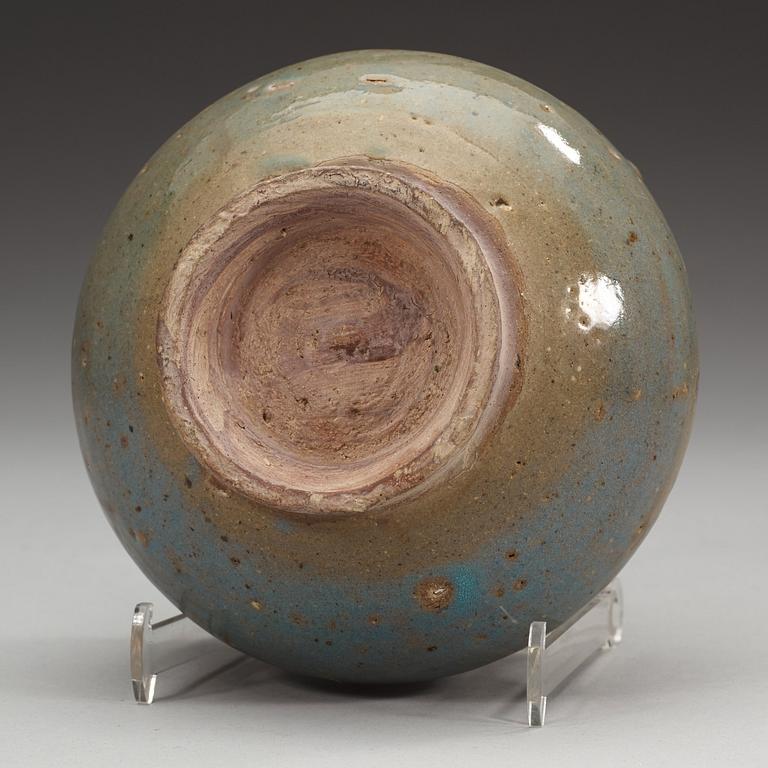 A Jun glazed jar, Song/Yuan dynastin.