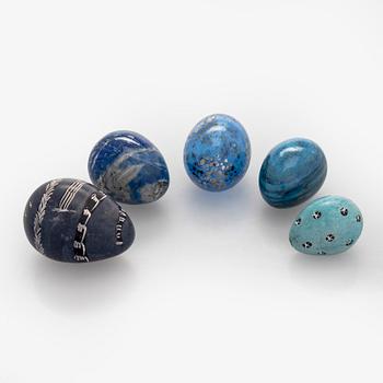 5 pcs glass, stone and ceramic decorative eggs.