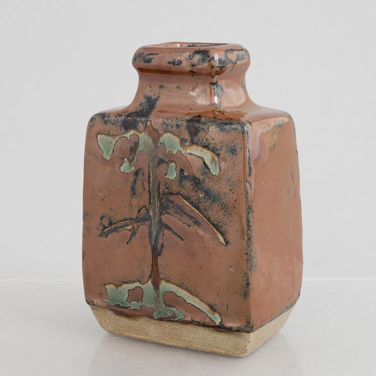 Shoji Hamada, his style, high fired stoneware, 20th century.