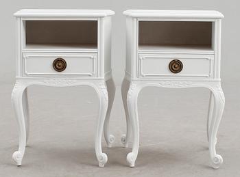 NATTDUKSBORD, ett par, rokokostil, 1900-tal.