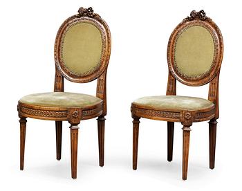 236. A pair of Louis XVI chairs.