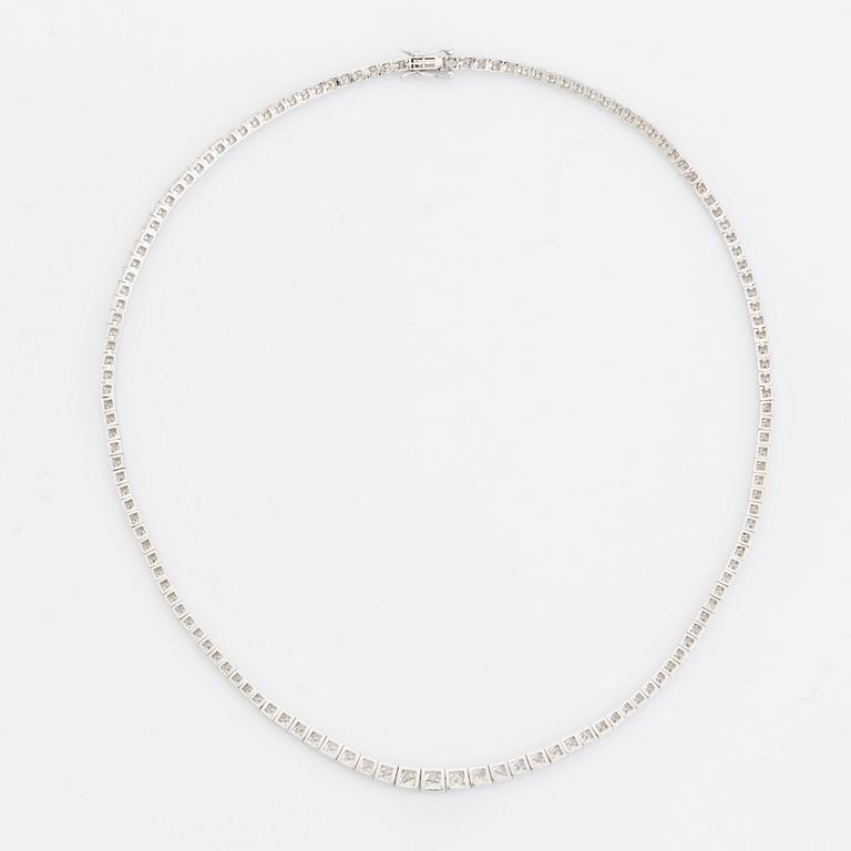 Brilliant cut diamond rivière necklace.