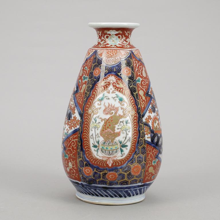 VAS, porslin, Japan, 1900-tal.