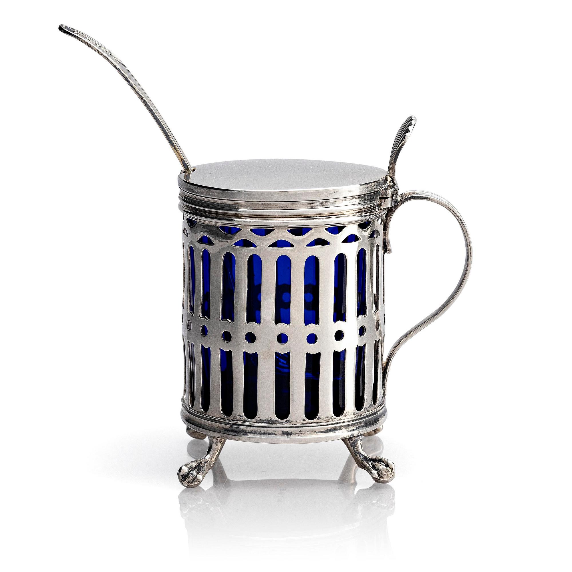 A Swedish 19th century silver mustard pot and spoon, mark of Pehr Zethelius, Stockholm 1807.