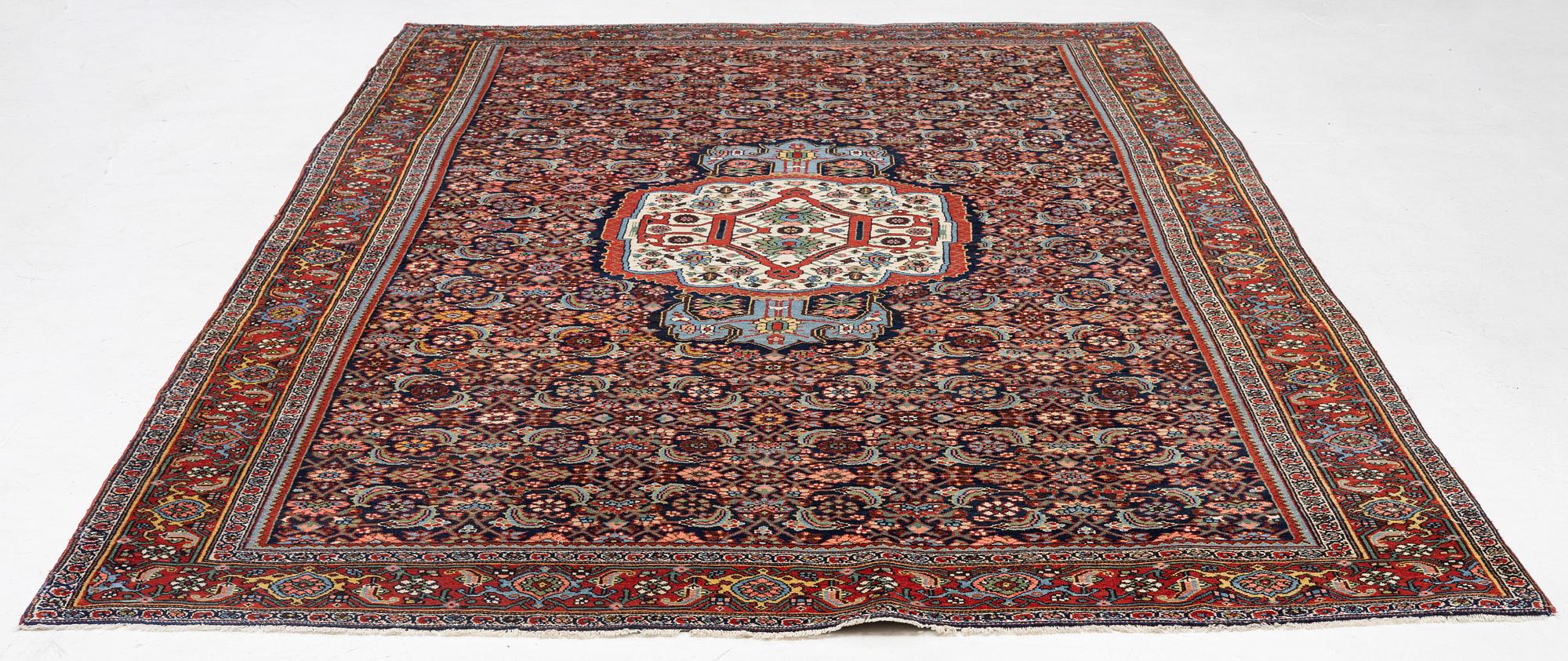Carpet, Bidjar, approx. 387 x 223 cm.