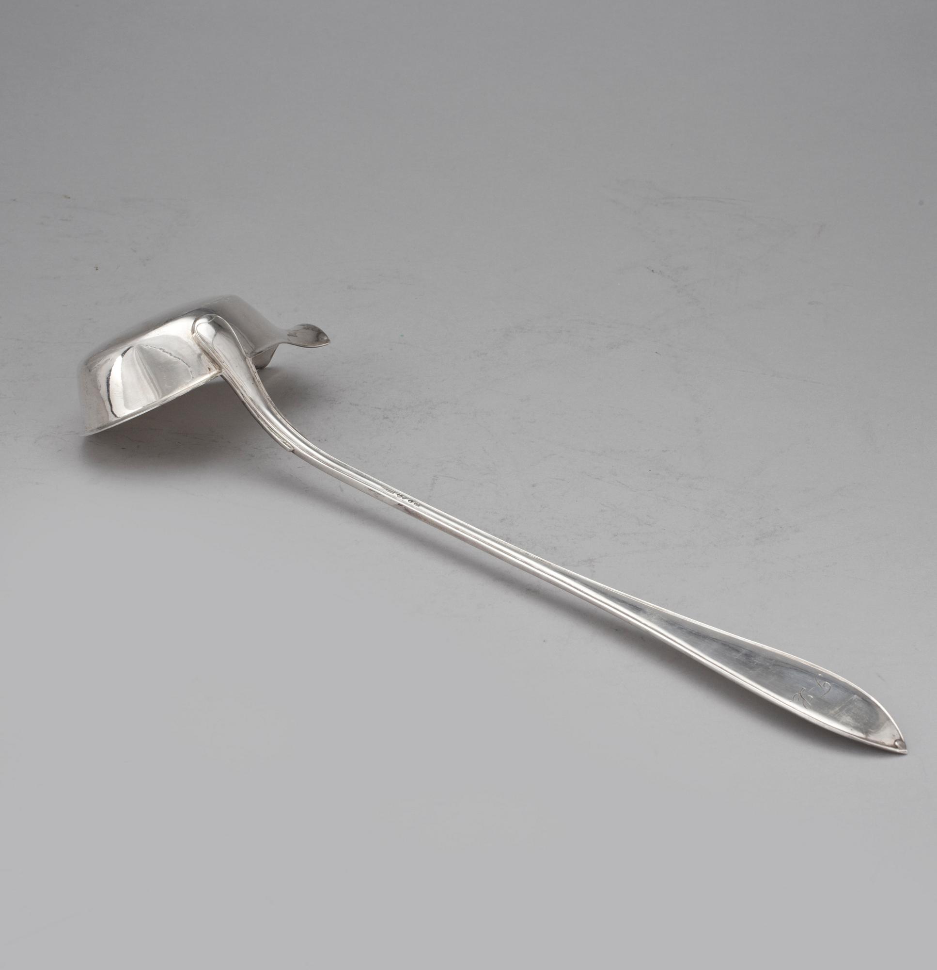 SOPPSLEV, silver, Frans Jacob Befwe, Stockholm 1918. Vikt 146 gram.