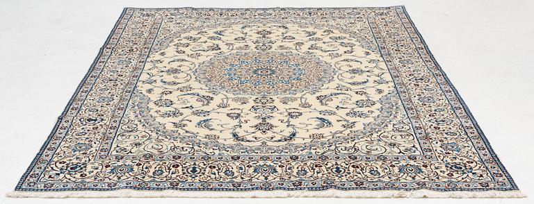 Carpet, Nain, approx. 290 x 200 cm.