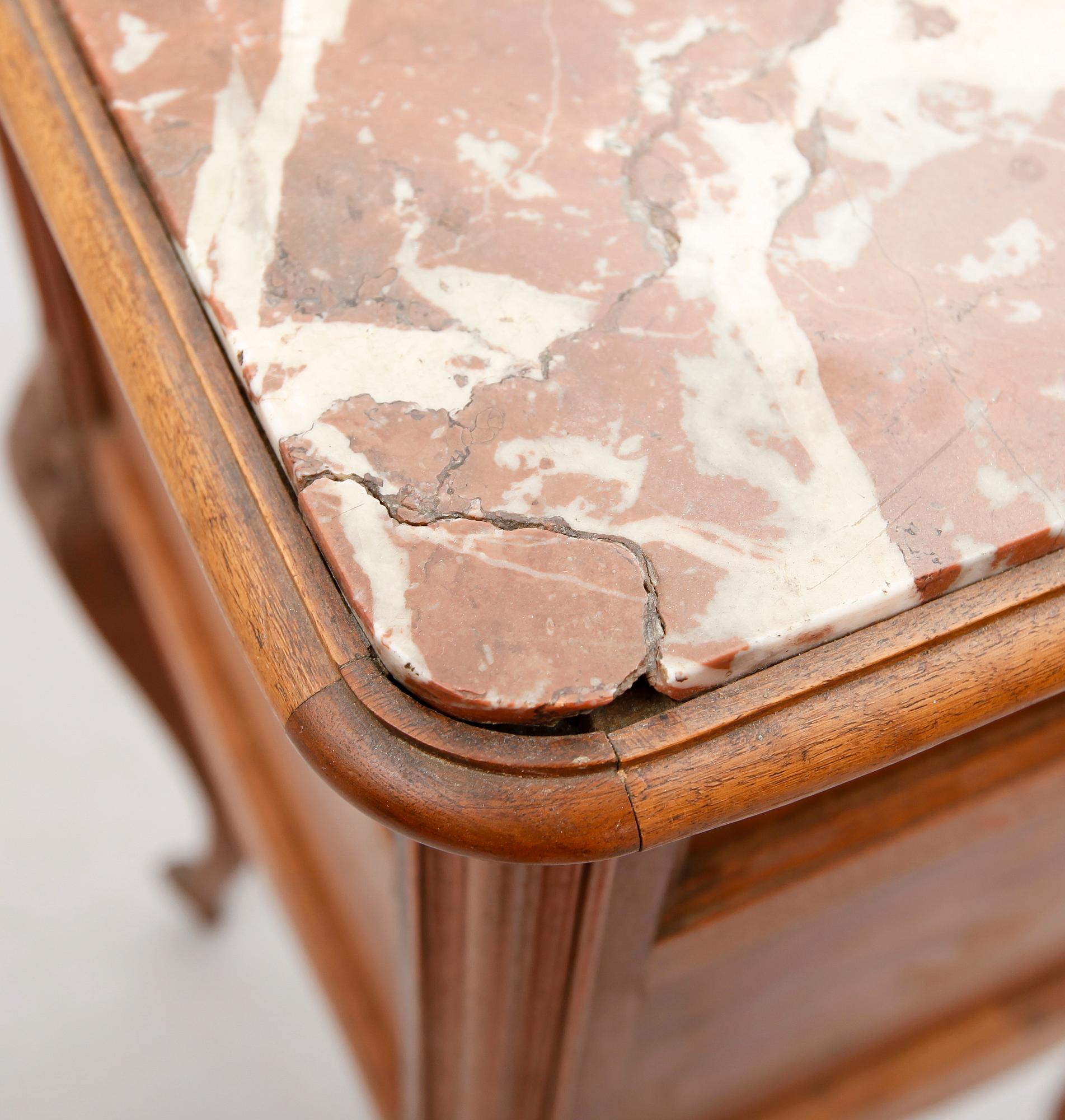 POTTSKÅP, Frankrike, 1800-talets andra hälft.