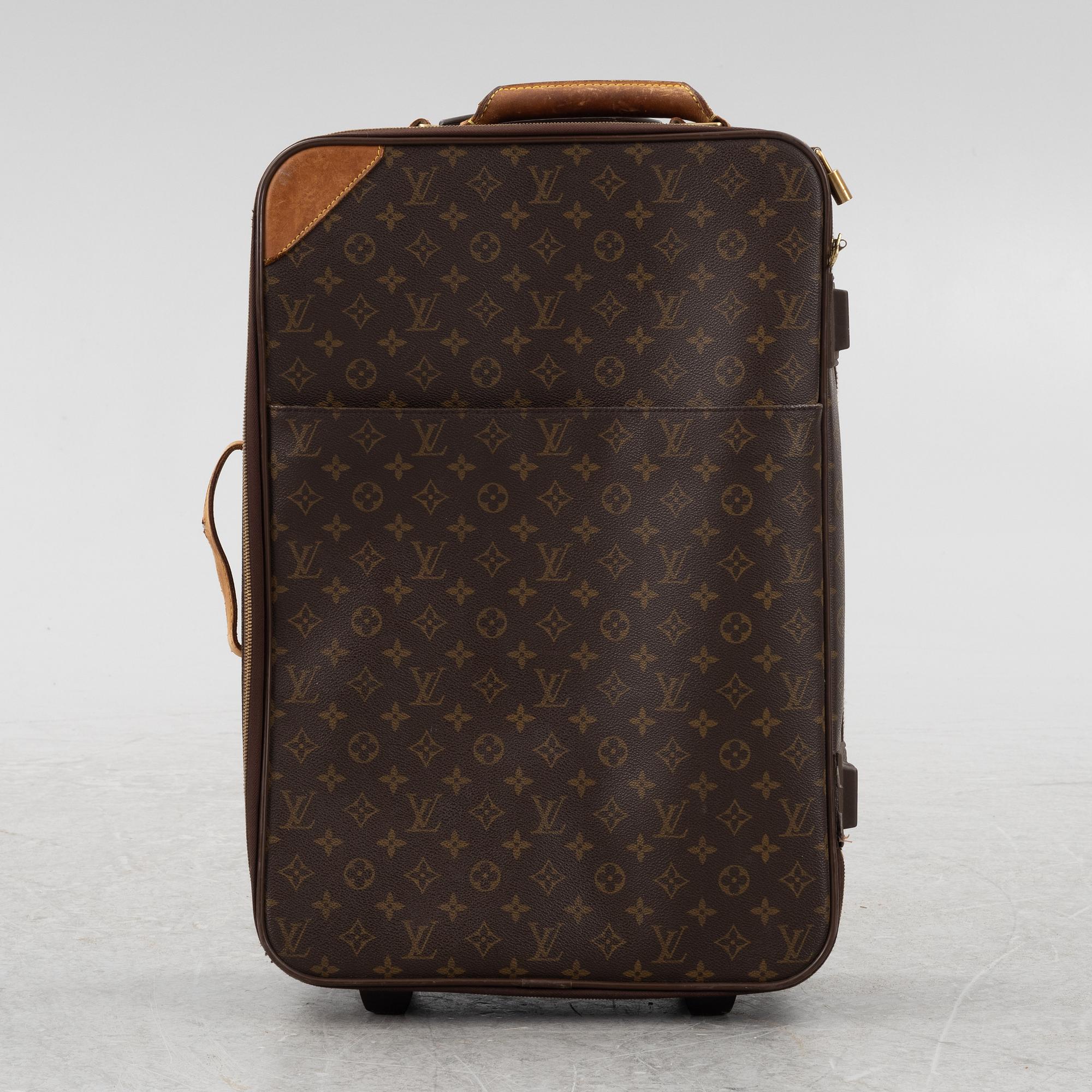 Louis Vuitton, Luggage, "Pégase 55".