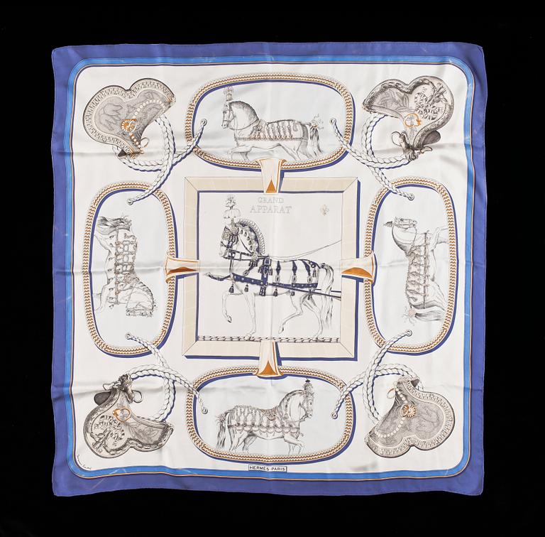 A 1970s sil scarf by Hermès. "Grand Apparat".