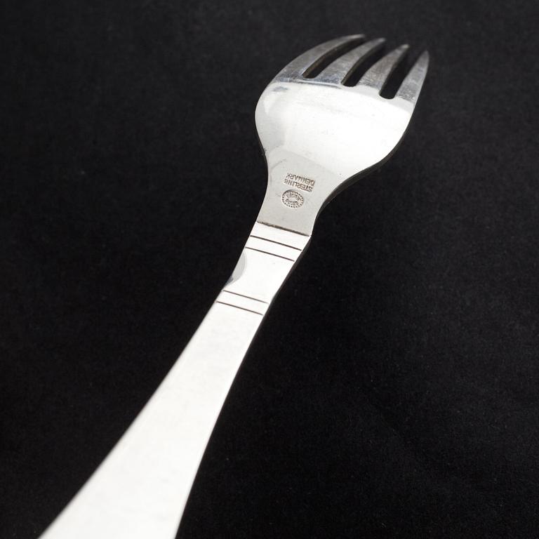 ten silver cutlery.