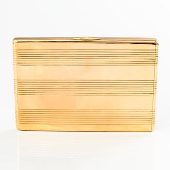 GEORG BUCHERT, An 18K gold cigarette case. Helsinki 1941.