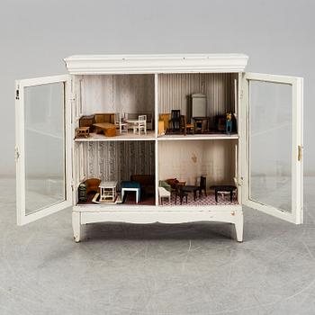 DOLL HOUSE, first half of the 20th century.