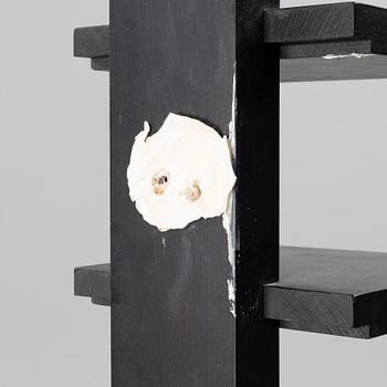 John Kandell, Shelf, 'Pilaster', Källemo.