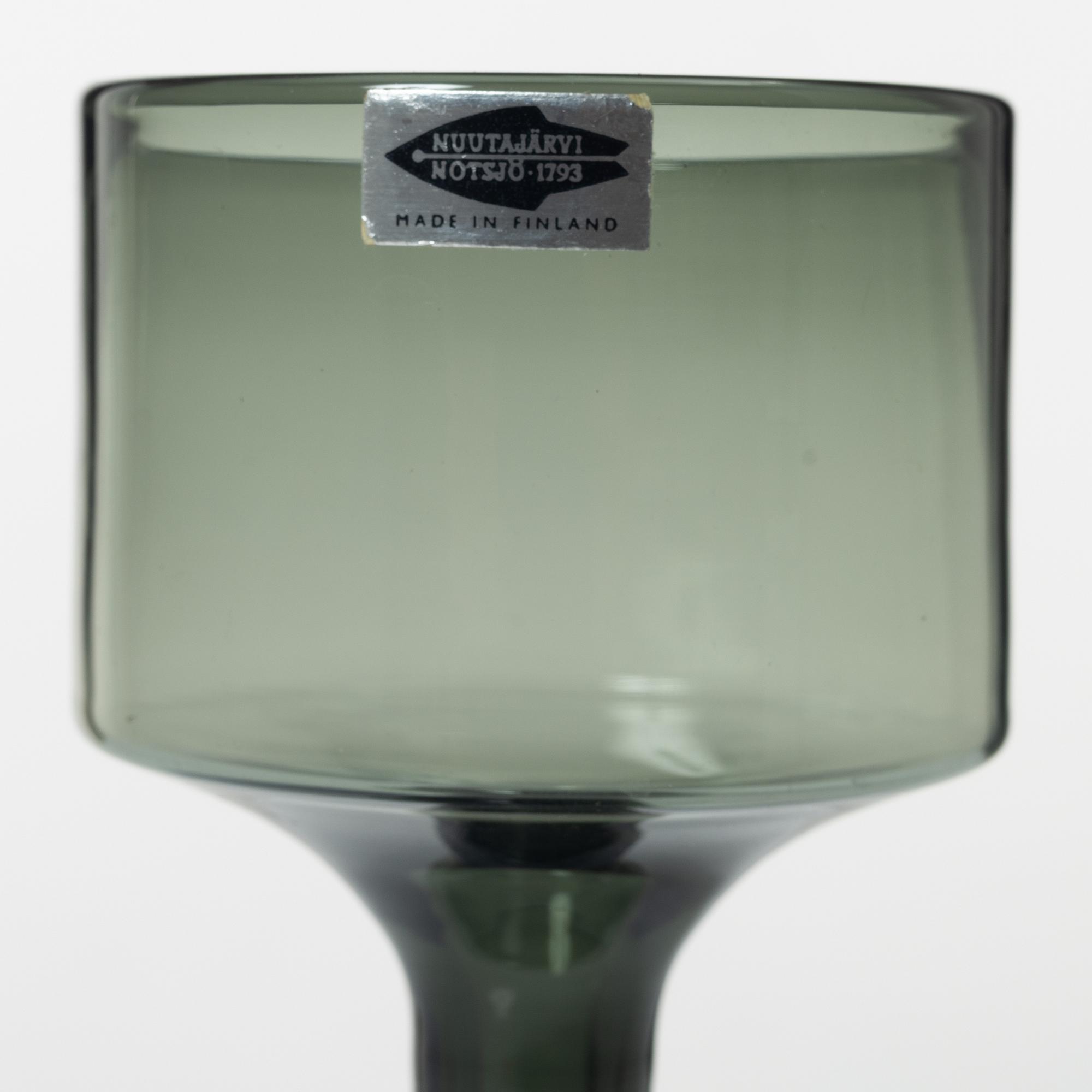 Vaser, 8 delar, Kaj Franck, Nanny Still, Oiva Toikka, Nuutajärvi Notsjö, Finland.