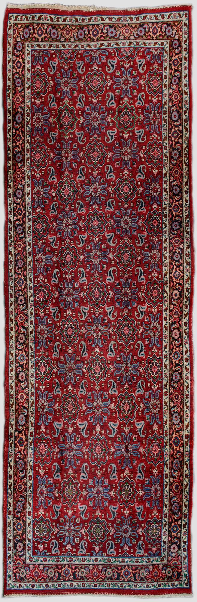 Matta, orientalisk, ca 407x126 cm.