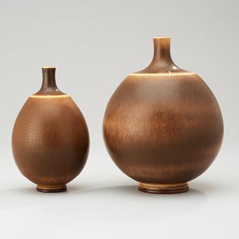 Two Berndt Friberg stoneware vases, Gustavsberg Studio 1972 and 1977.