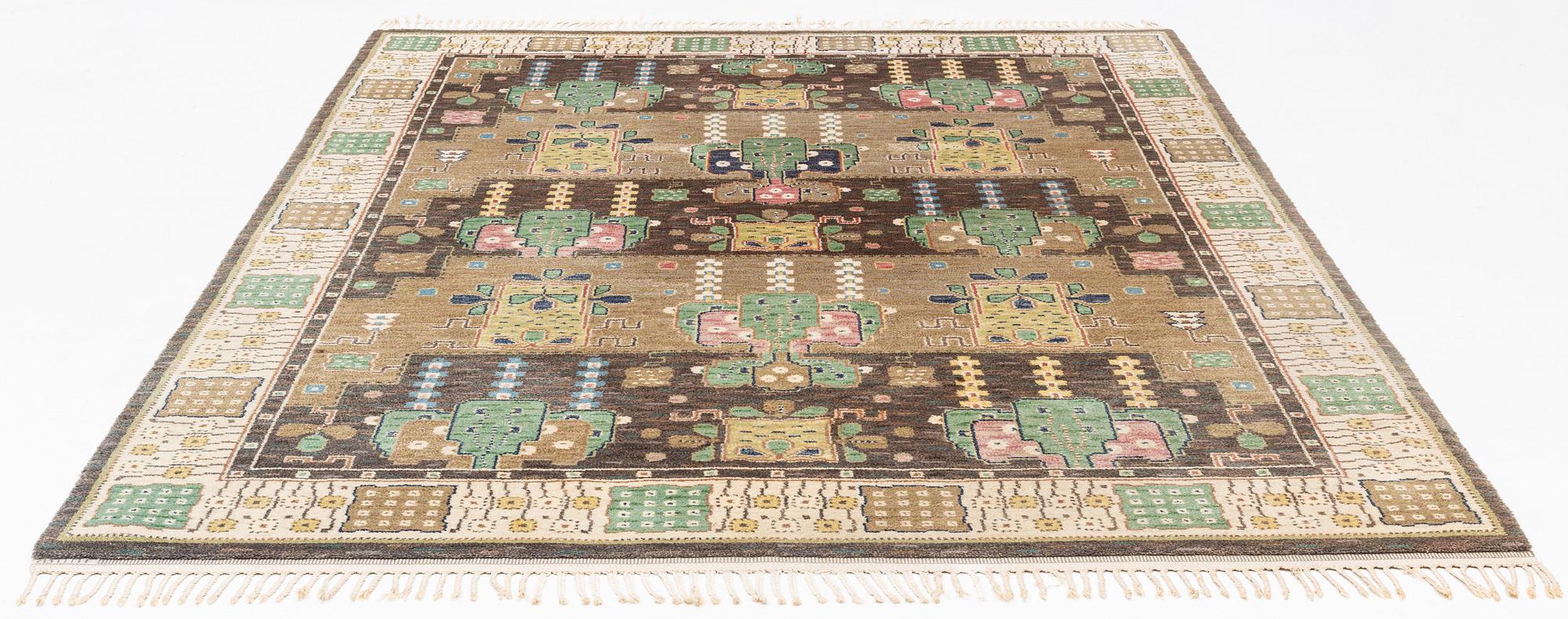 Märta Måås-Fjetterström, a carpet, "Örtagården", knotted pile, ca 324 x 224 cm, signed AB MMF.