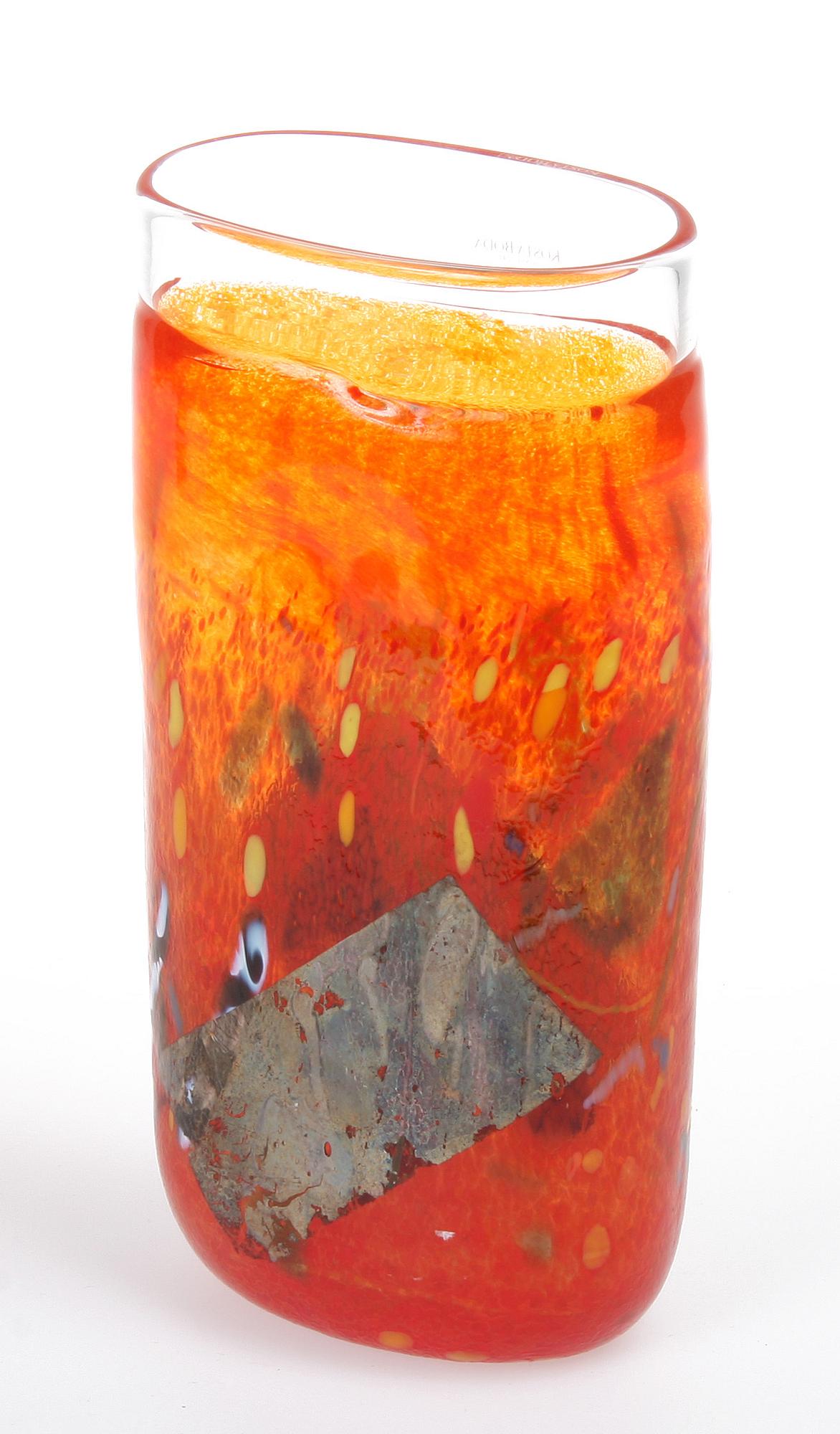 VAS samt RELIEF, glas, Bertil Vallien samt Erik Höglund, Kosta Boda.