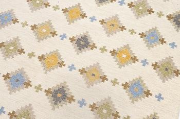 A fat weave rug, c. 200 x 140 cm.