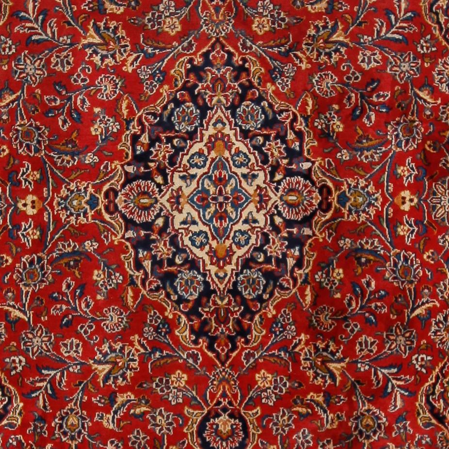 MATTA, Meshed, ca 291 x 195 cm.