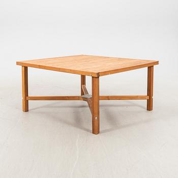 Elsa Stackelberg, a pine table, fri Form, 20th  Century latter part.