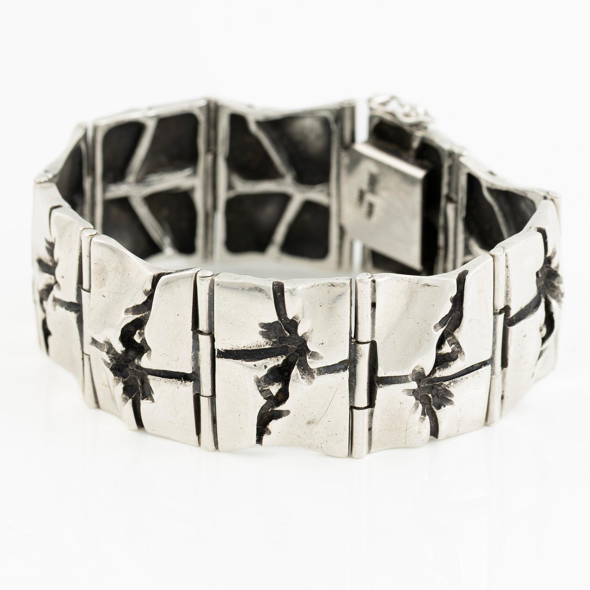 Bracelet, silver, hallmarked NM.