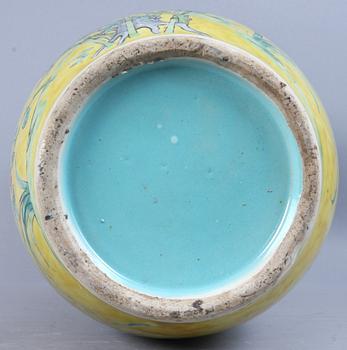 GOLVVAS, porslin, Kina, 1800/1900-tal.