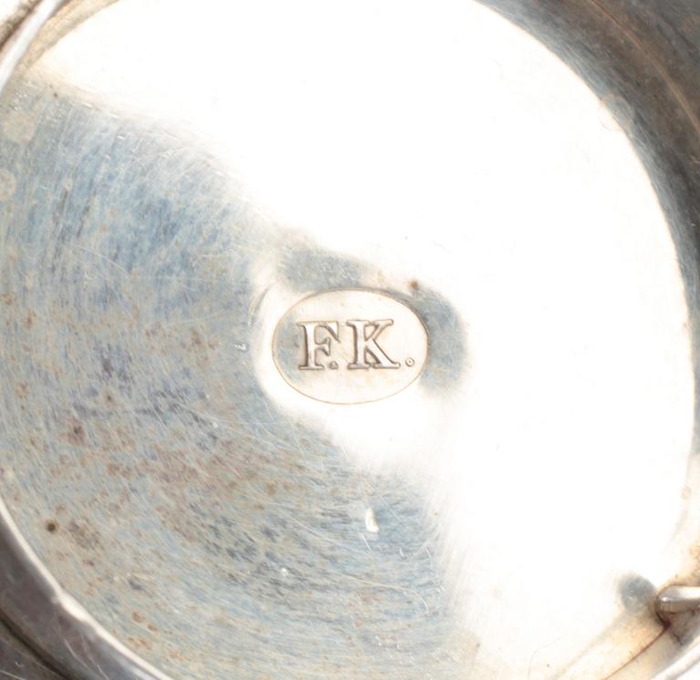 SÅSSKÅL, silver, Gustaf Möllenborg Feron, 1856. Vikt ca 458g.