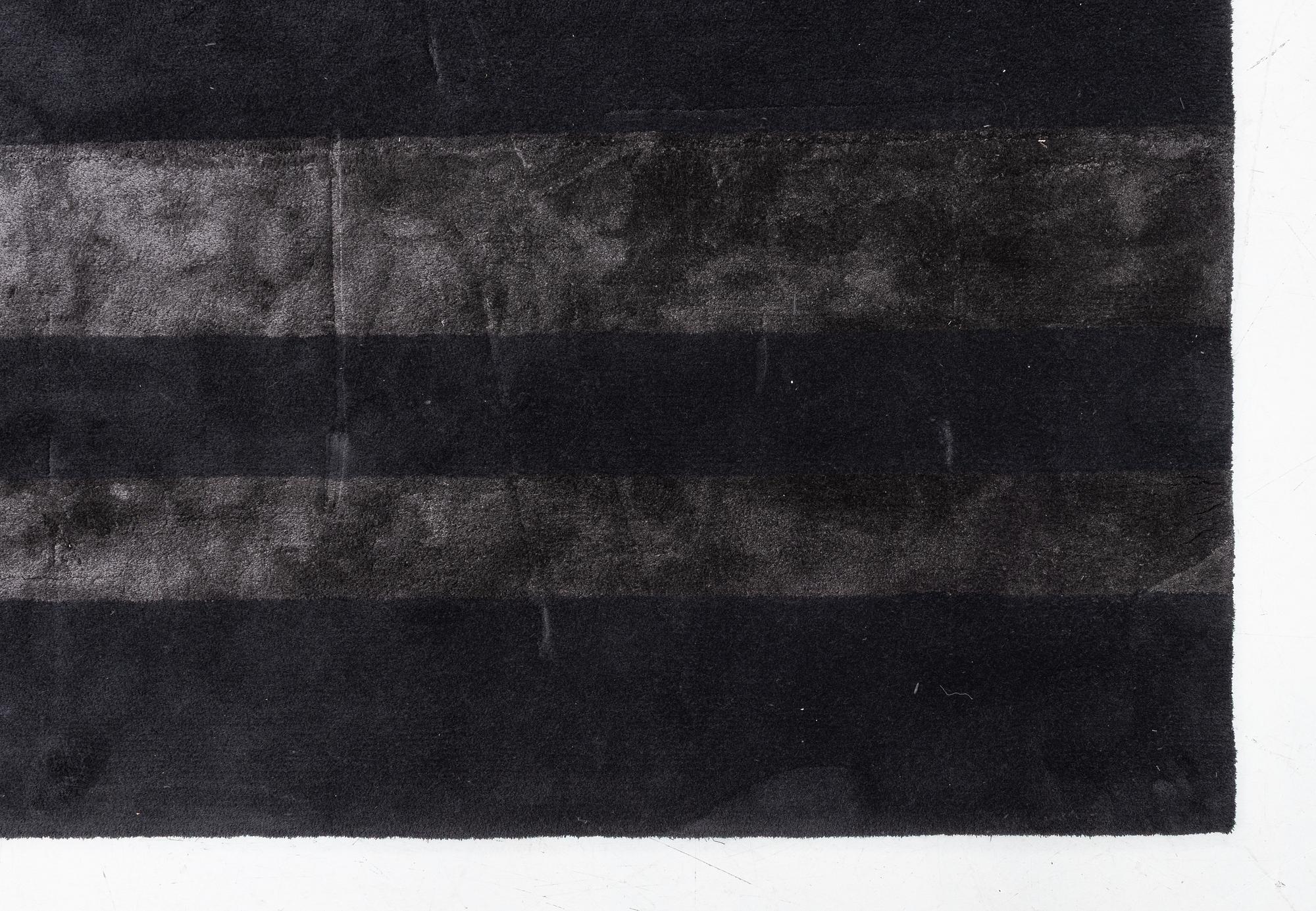 Rodolfo Dordoni, Matta, "Dibblets Barcode", Minotti, Italien. ca 400 x 300 cm.