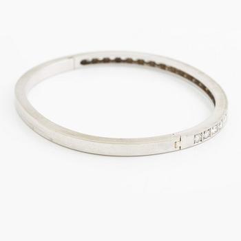 Bracelet/armring, 18K white gold with brilliant-cut diamonds.