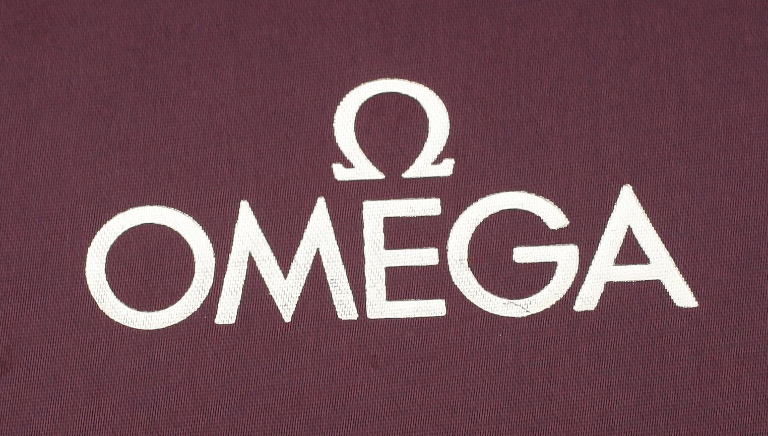 FICKURSLÅDOR, 2 st, märkta Omega.