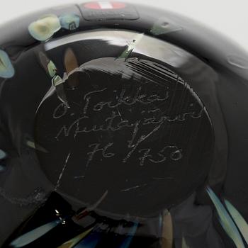 Oiva Toikka, An annual glas bird, "Wildwood cuckoo" and egg, signed O. Toikka Nuutajärvi 2003.