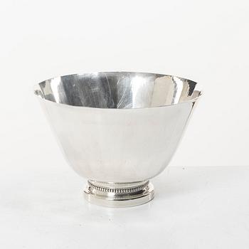 Eric Löfman, Footed bowl, silver, KG Markströms, Uppsala, 1977.