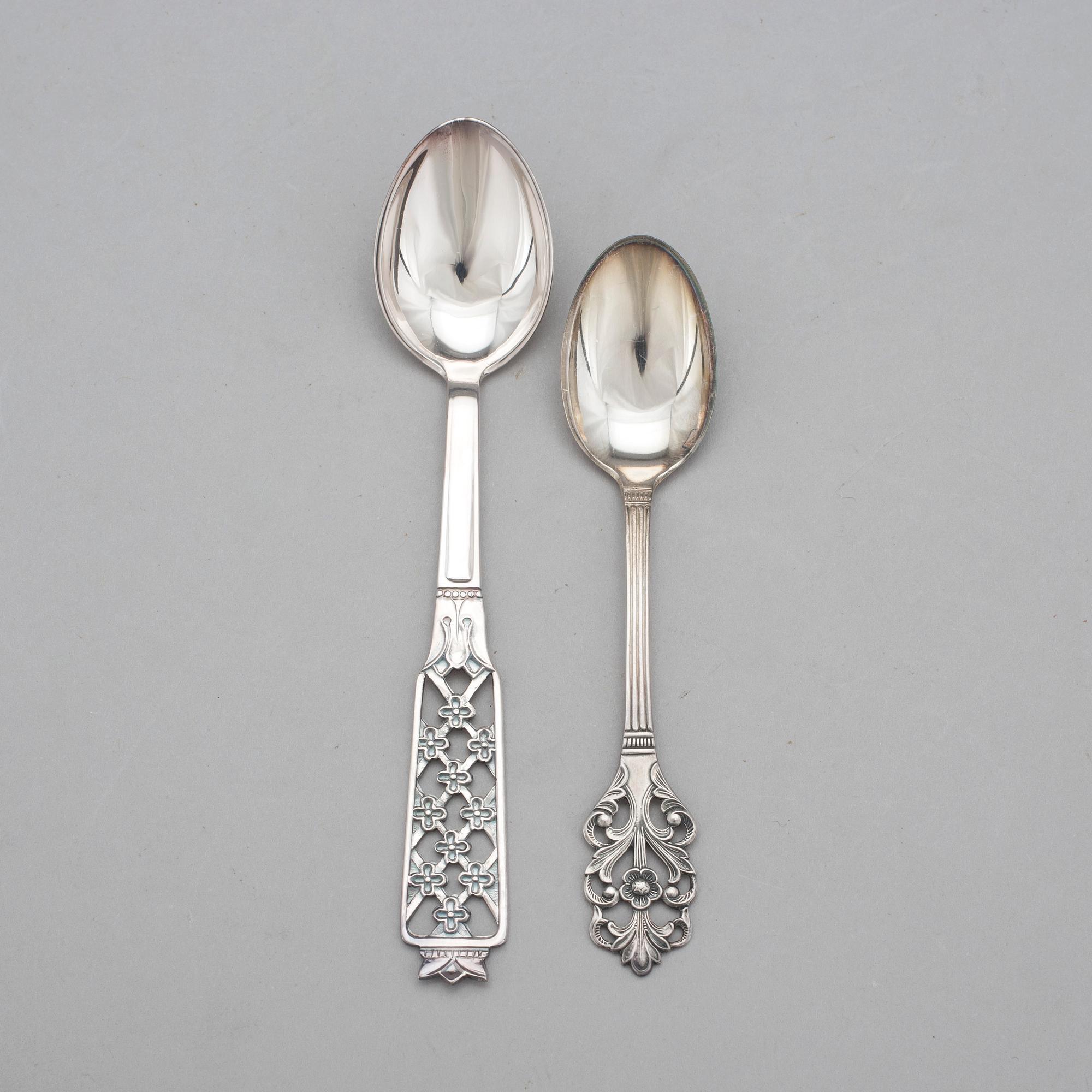 KAFFE- och MOCKASKEDAR, 24 st, silver, bl a Ceson, vikt 256 g.