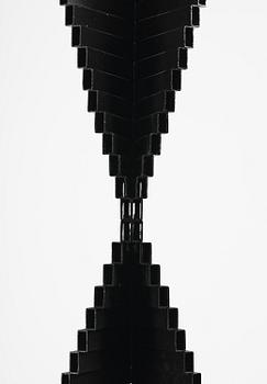 Arne Jones, "Yin-Yang II 1/2".