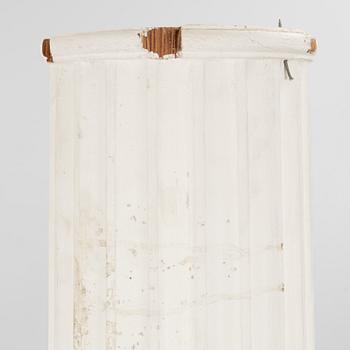 Pillars/columns, a pair, 20th century.