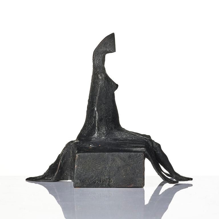 Lynn Chadwick, "Maquette VI Sitting Woman".