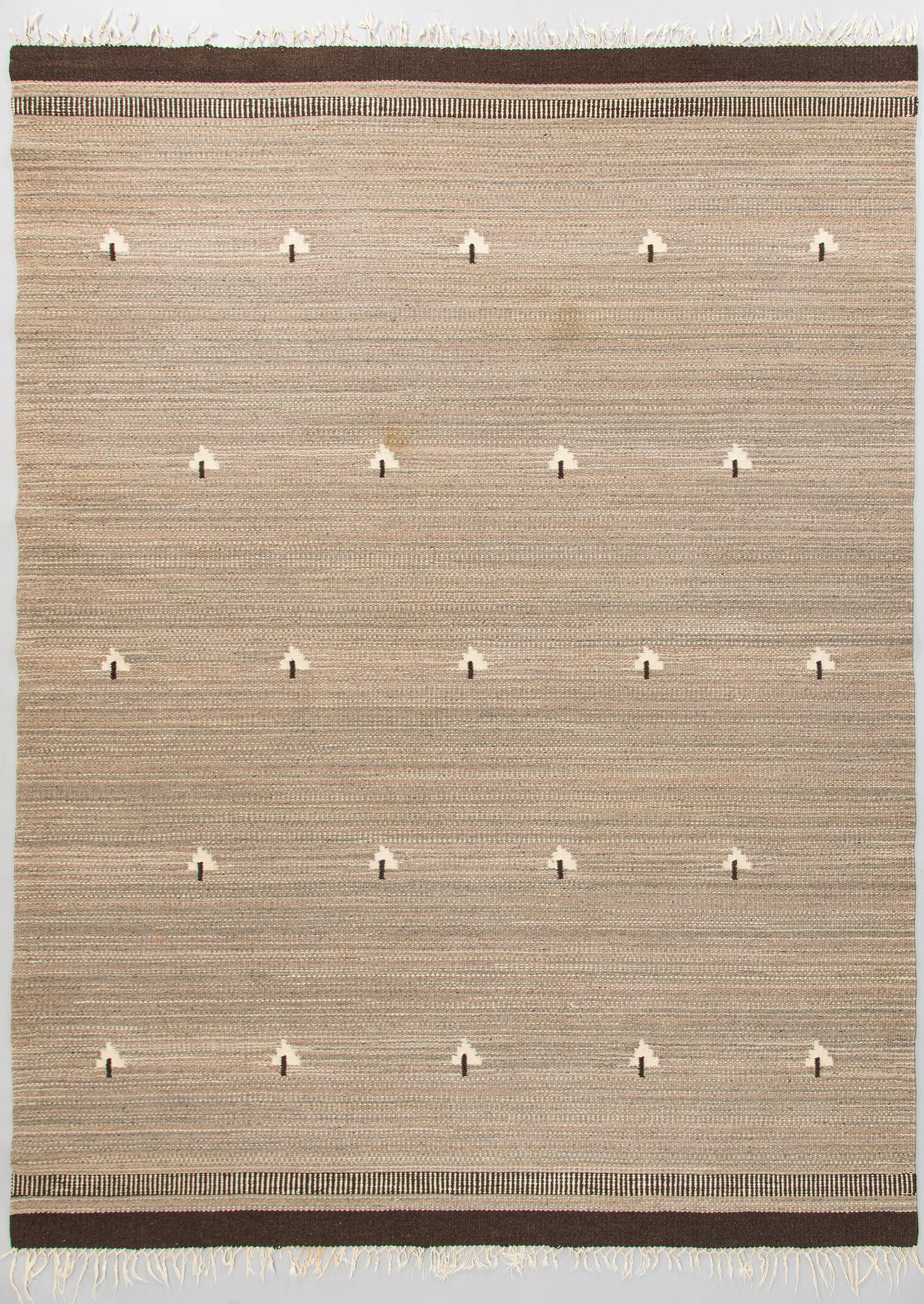 A 1930's Finnish flat weave carpet. Circa 245 x 180 cm.