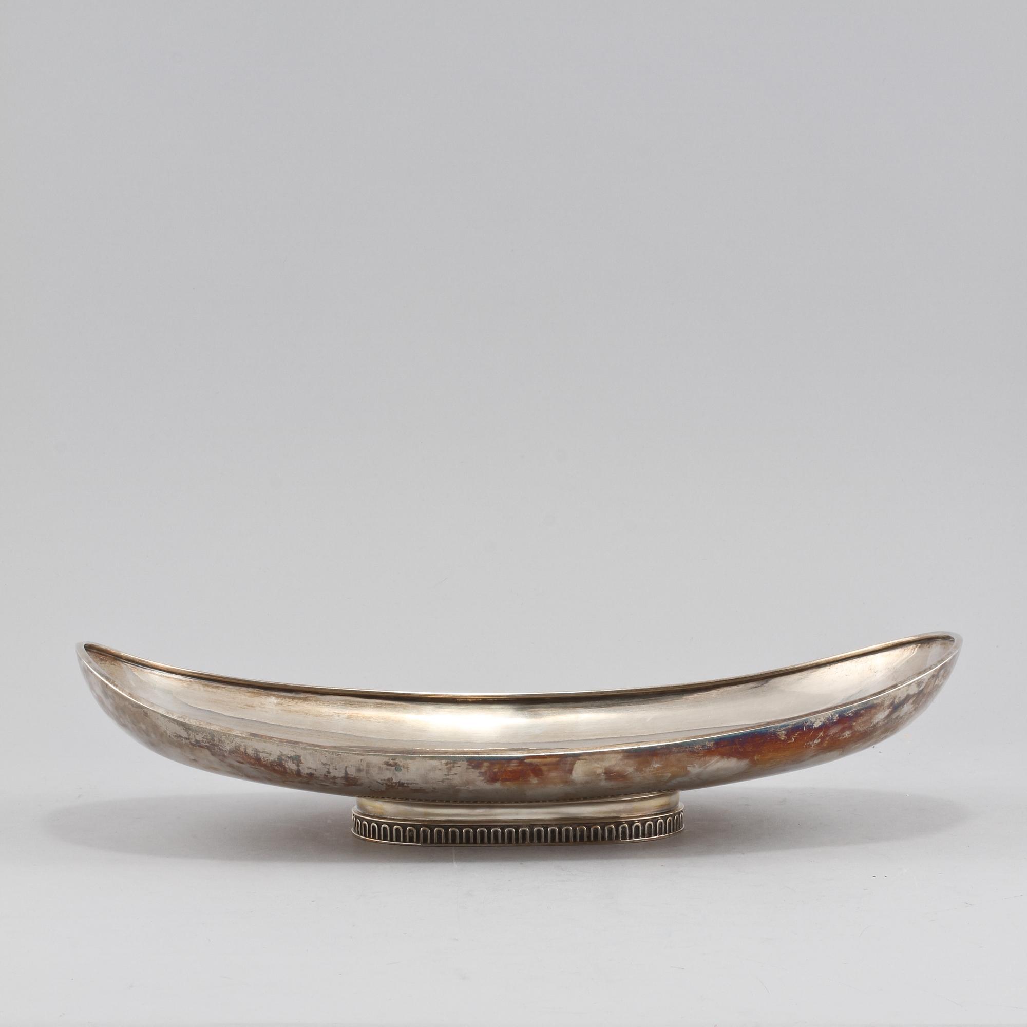 SKÅL, silver, svenska importstämplar, 1900-talets mitt. Vikt 701 g.