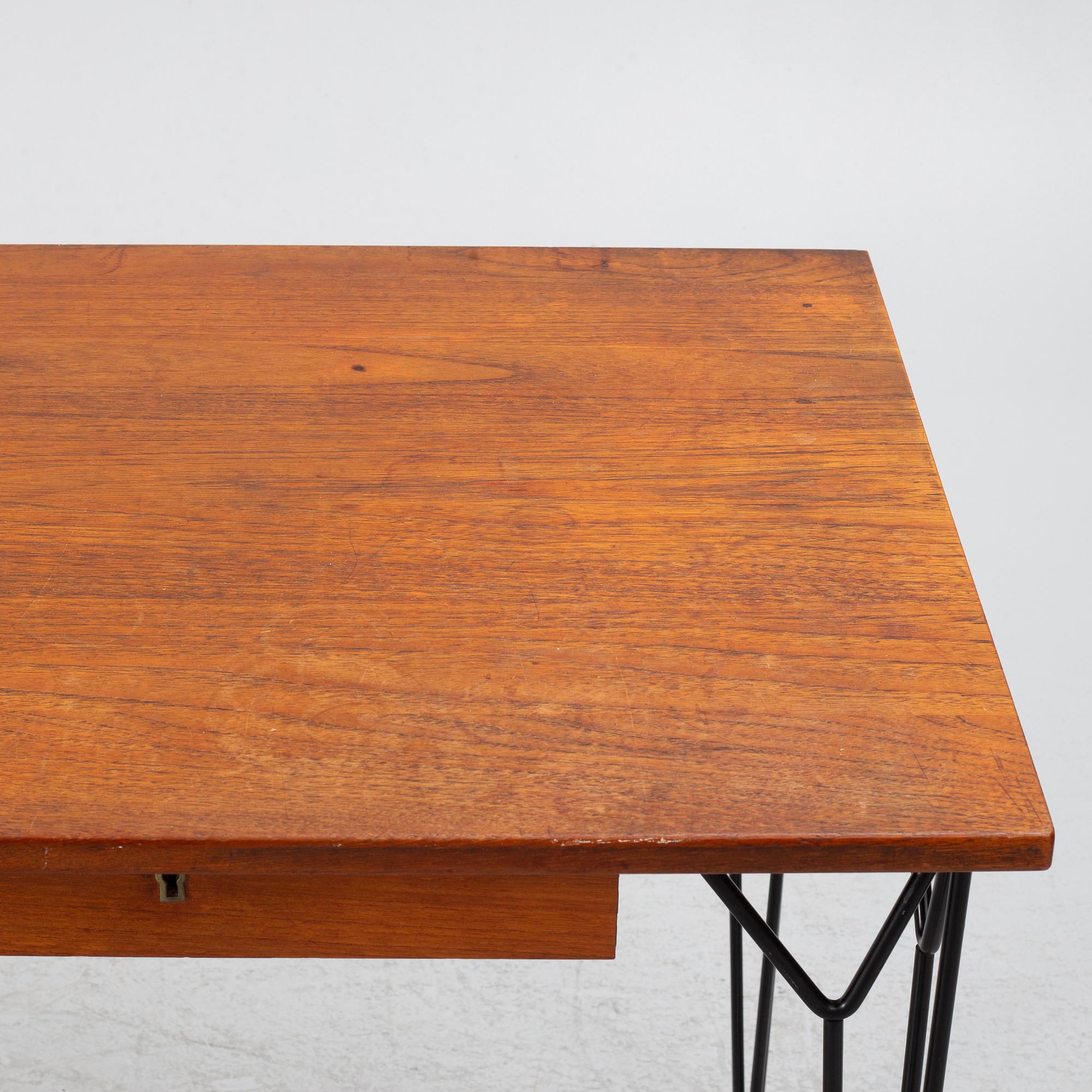 Nils Strinning, skrivbord, 1900-talets mitt.