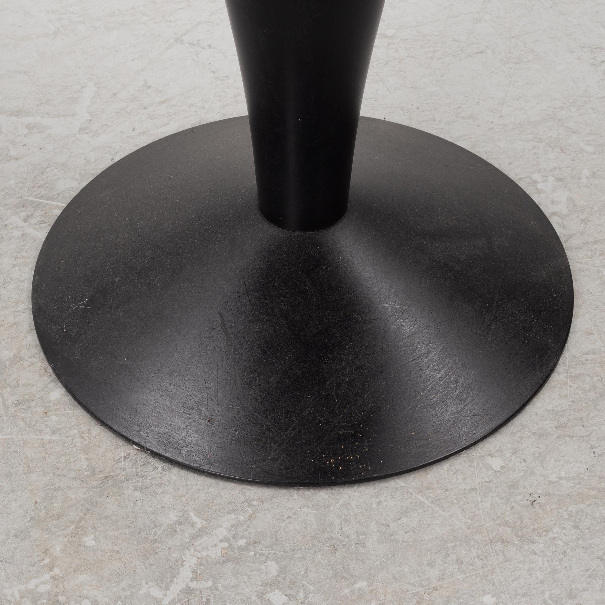 Philippe Starck, bord, "Miss Balú", Kartell, Italien.