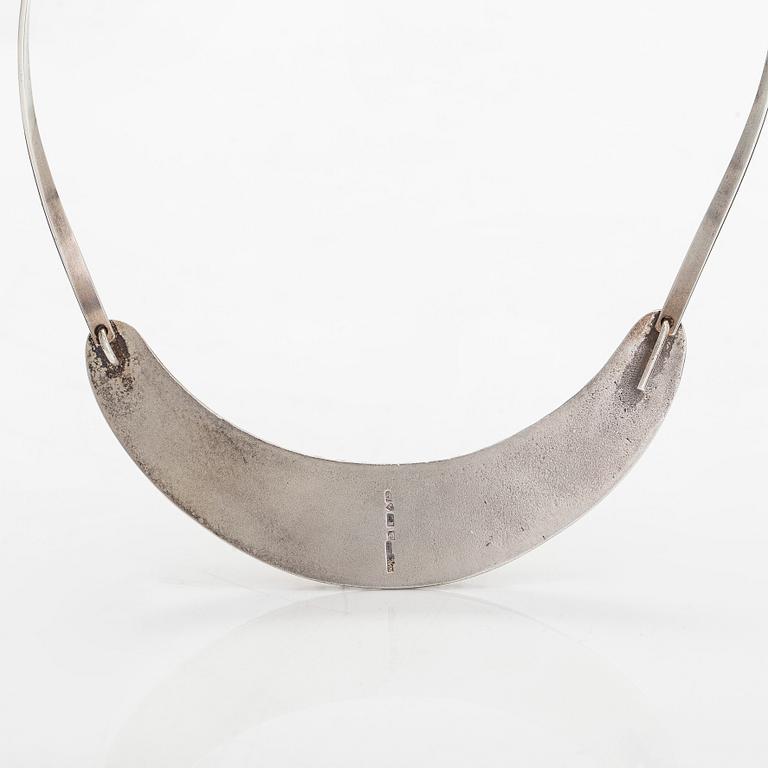 Kaija Aarikka, a 4 piece jewellery set, sterling silver, Finland 1998.