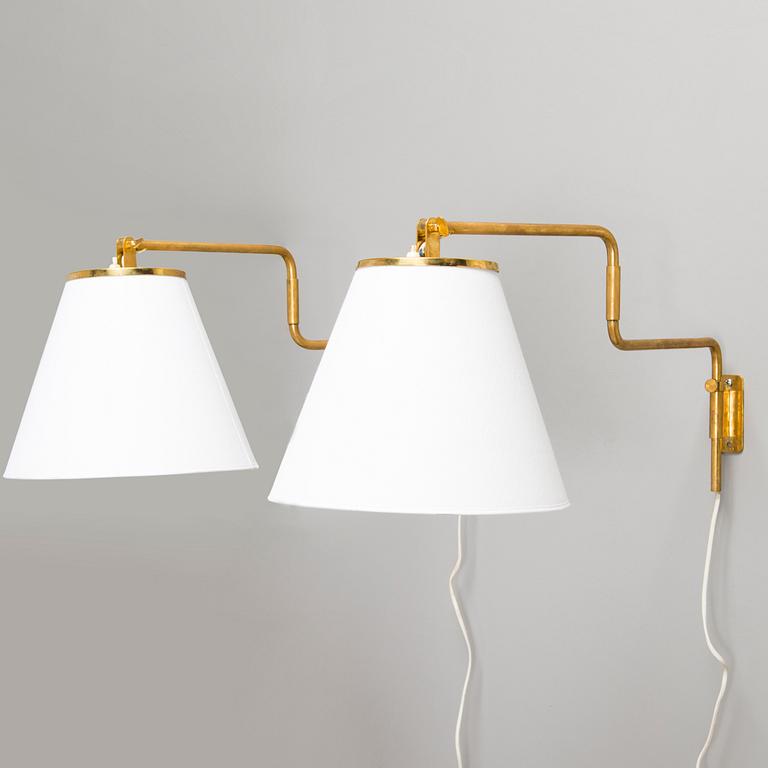 Paavo Tynell, PAAVO TYNELL, A pair of mid 20th century '9414' wall lights for Taito Finland.