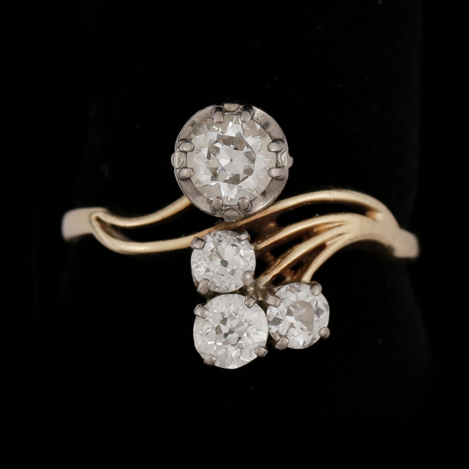RING, 14k guld med gammalslipade diamanter tot ca1,12ct. Vikt ca4g.