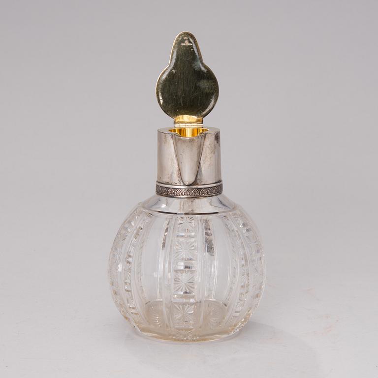 A RUSSIAN SILVER DECANTER, Morozov, St:Petersburg ca 1900.