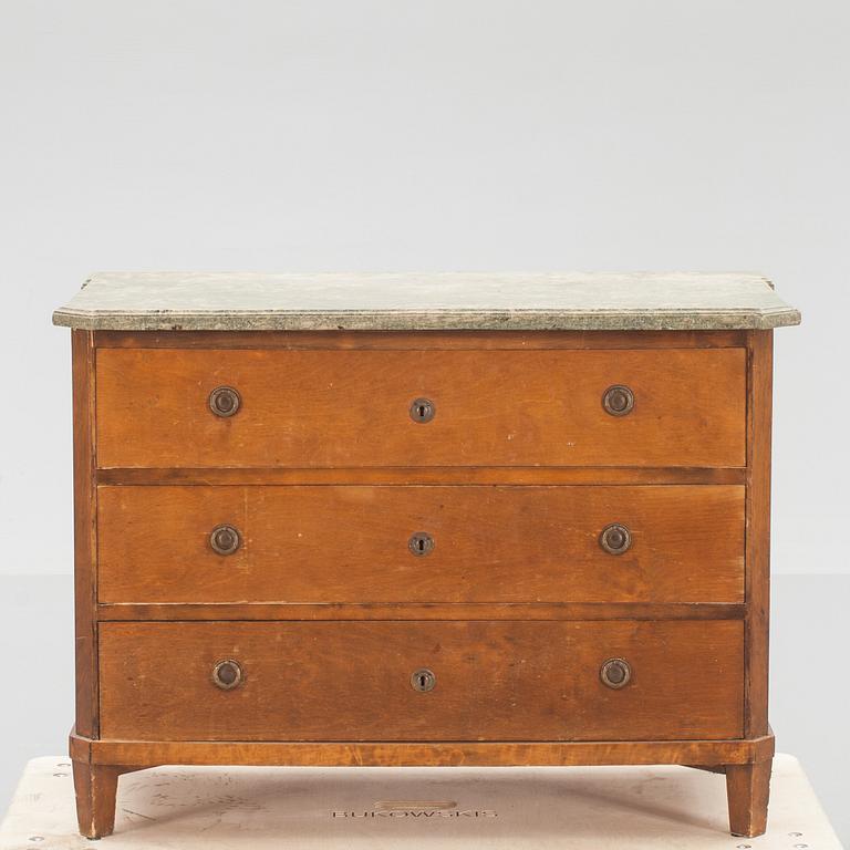 BYRÅ, gustaviansk stil, 1800-tal.