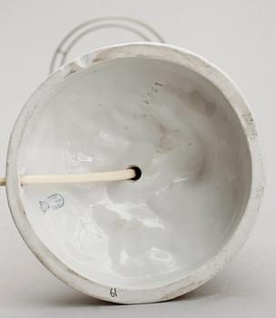 BORDSLAMPA, porslin, Schierholz, 1900-talets första hälft.