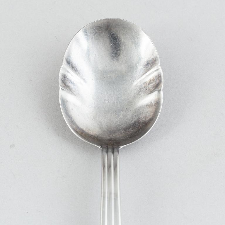 Folke Arström, besticksservis, 92 delar, samt bricka, såssnipa och shacker, rostfritt stål, "Thebe", Gense.